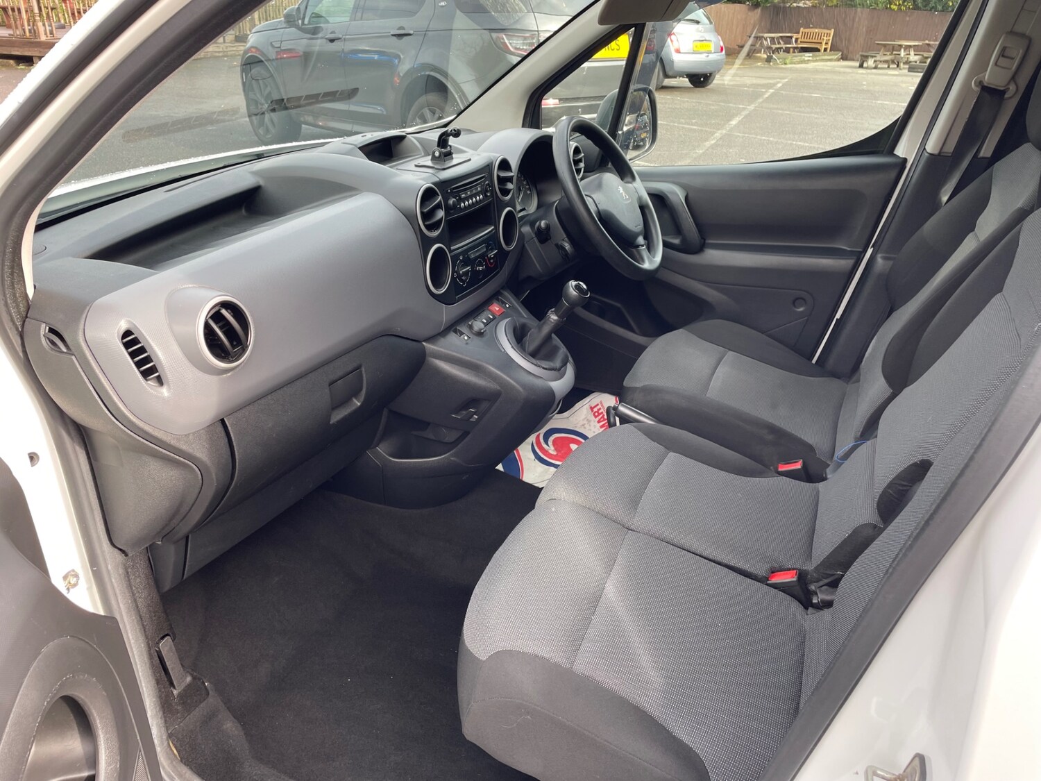 Used Peugeot Partner 2017 for sale - 76565951: Photo 11