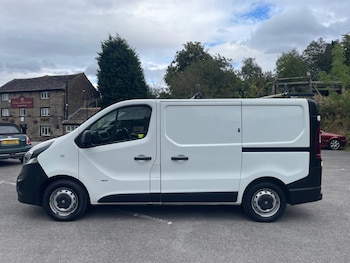 Used Vauxhall Vivaro 2015 for sale - 75932012: Photo