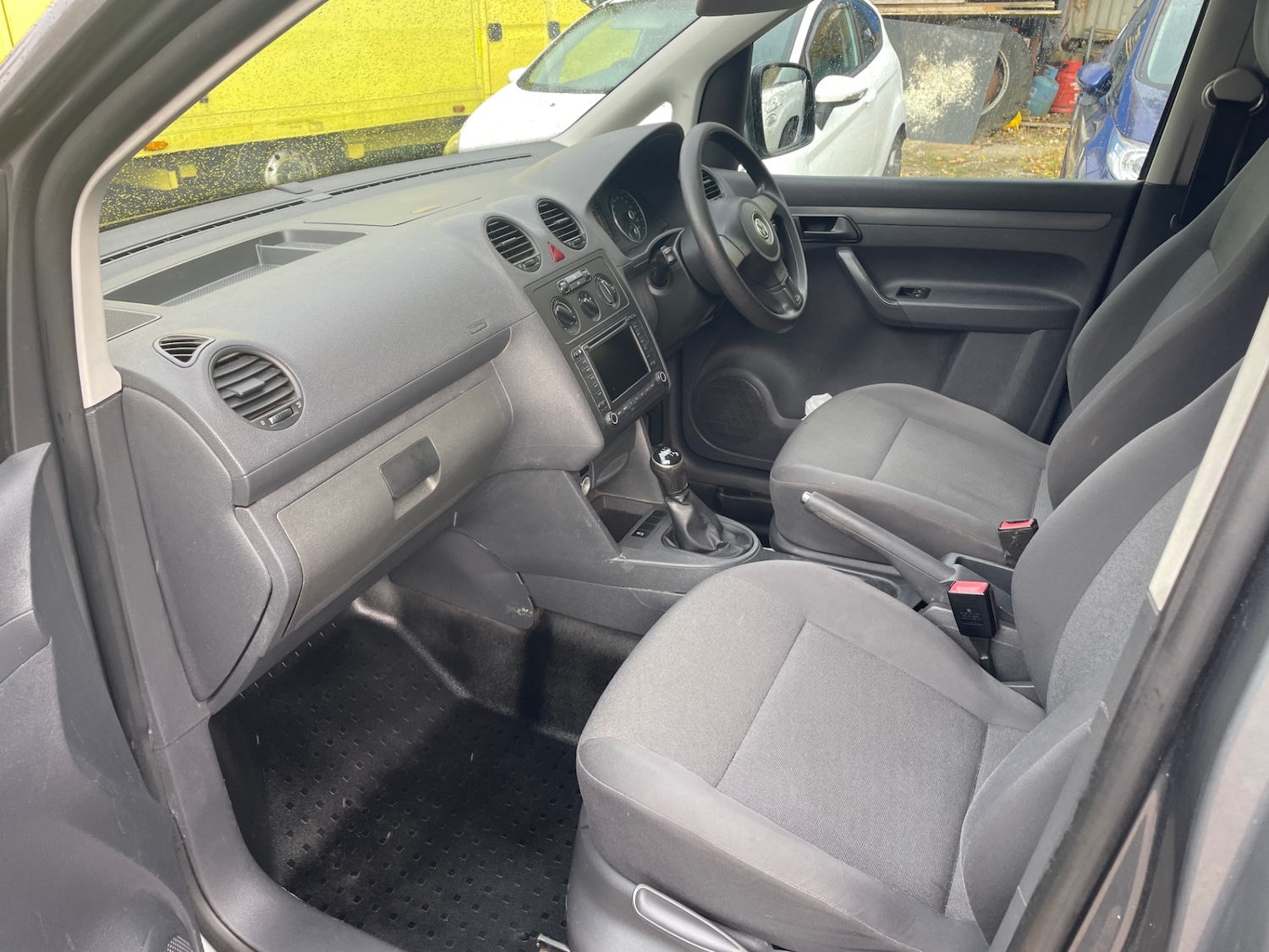 Used Volkswagen Caddy Maxi 2013 for sale - 76427849: Photo 11