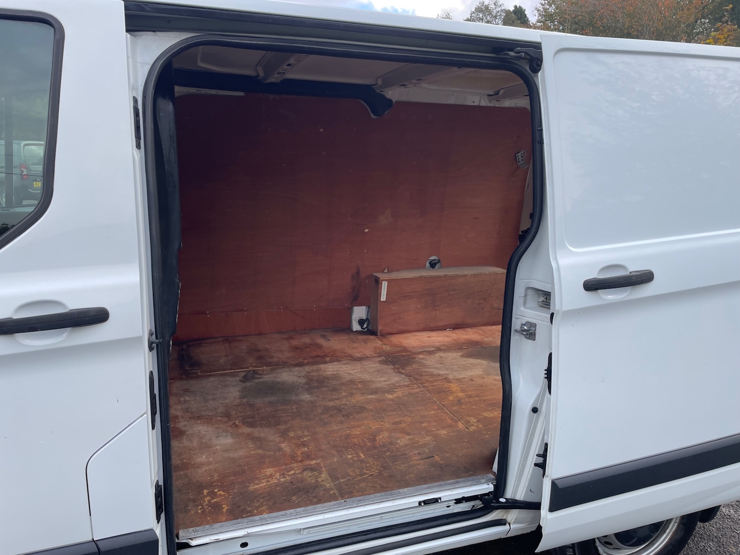 Used Ford Transit Custom 2015 for sale - 76347279: Photo 9