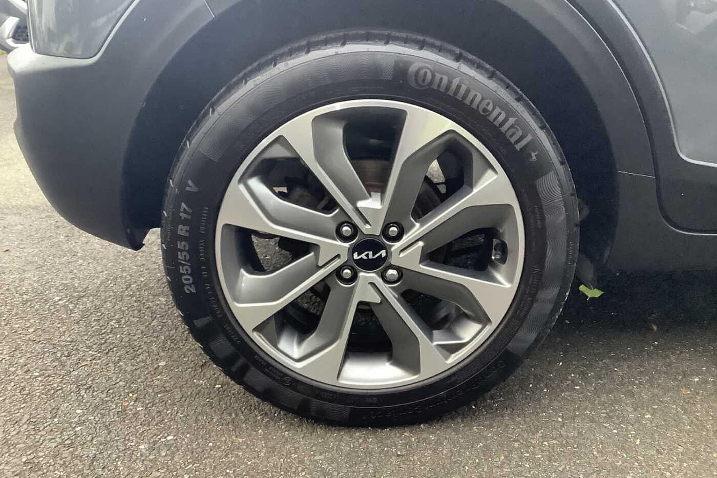 Used Kia Stonic 2023 for sale - 76936649: Photo 10