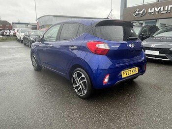 Used Hyundai i10 2023 for sale - 77351902: Photo