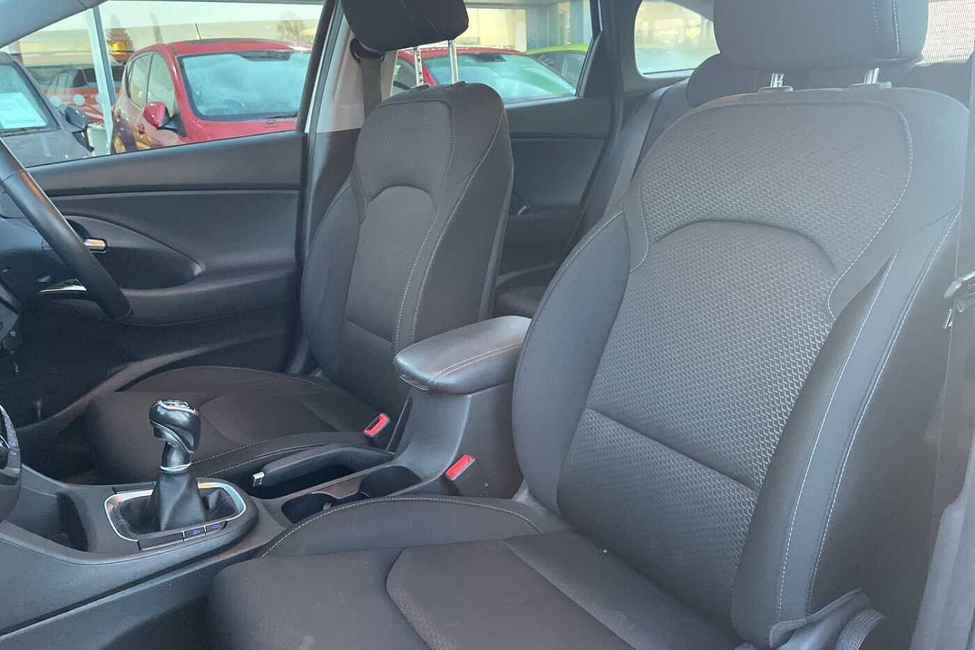 Used Hyundai i30 2018 for sale - 76832517: Photo 13