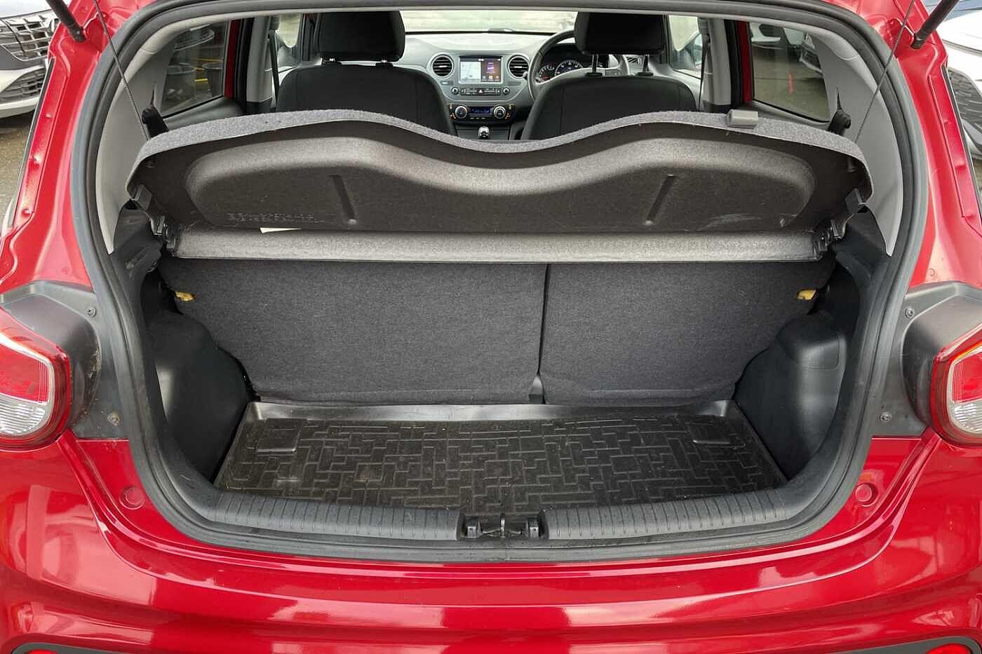 Used Hyundai i10 2017 for sale - 76646198: Photo 6