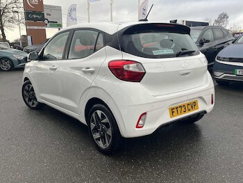 Used Hyundai i10 2024 for sale - 77279784: Photo