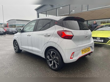 Used Hyundai i10 2024 for sale - 77238593: Photo