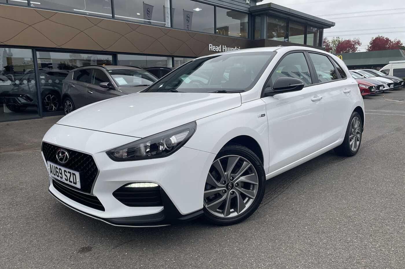 Used Hyundai i30 2019 for sale - 76306643: Photo 2