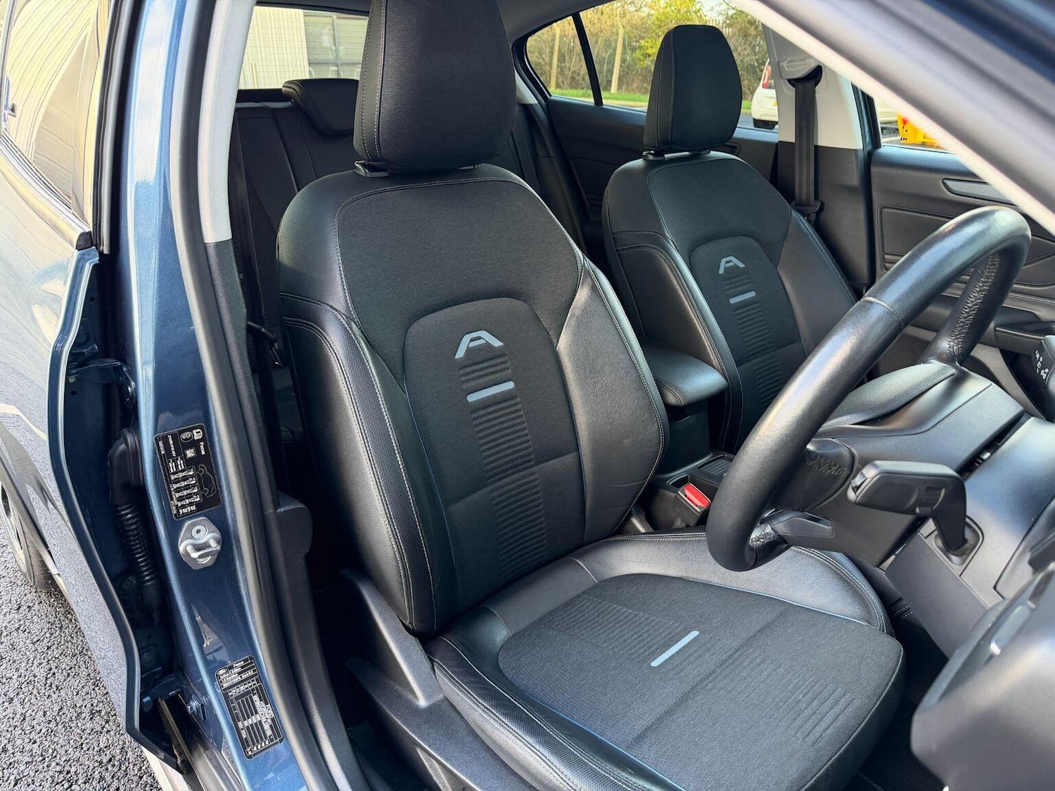 Used Ford Focus 2021 for sale - 76935335: Photo 3