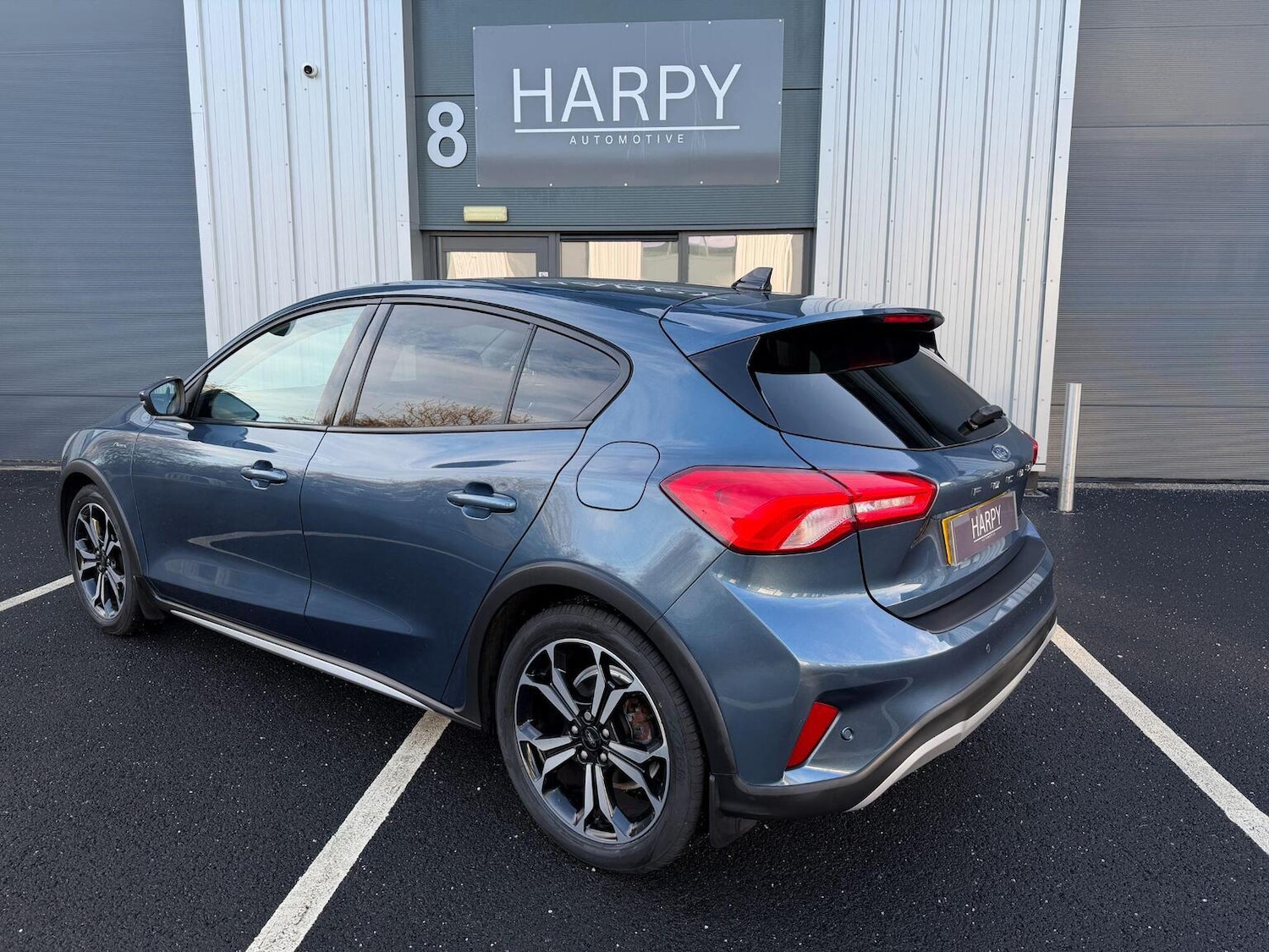 Used Ford Focus 2021 for sale - 76935335: Photo 7