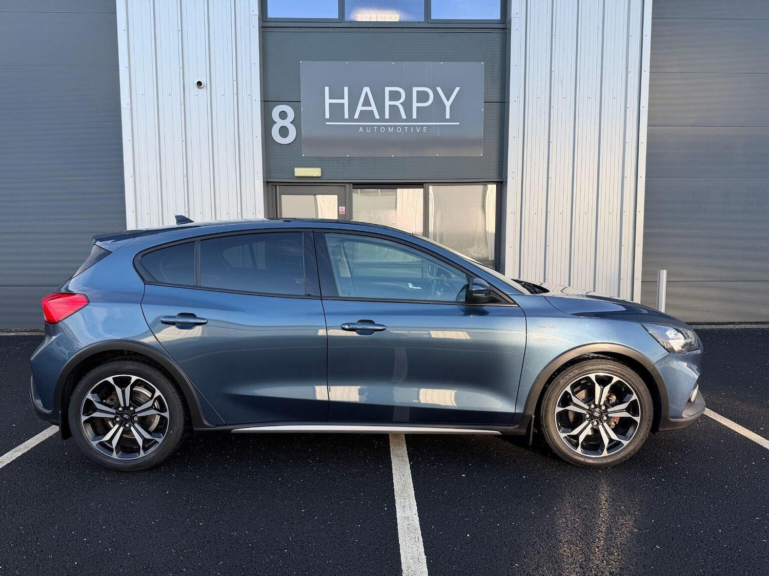 Used Ford Focus 2021 for sale - 76935335: Photo 8