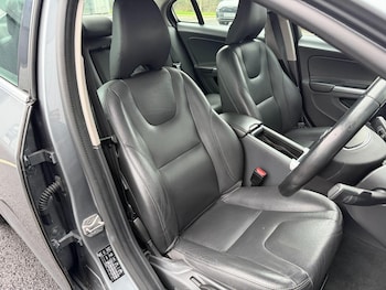 Used Volvo S60 2018 for sale - 76941763: Photo