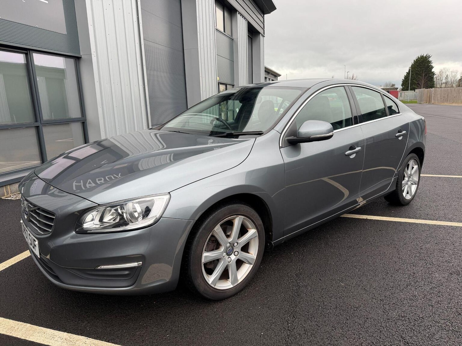 Used Volvo S60 2018 for sale - 76941763: Photo 5