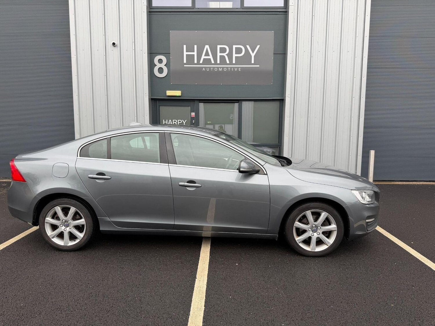 Used Volvo S60 2018 for sale - 76941763: Photo 7