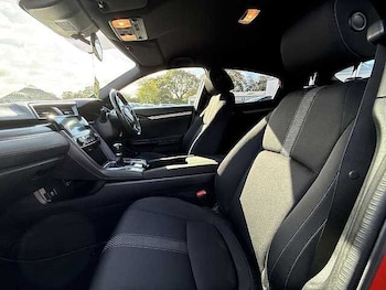 Used Honda Civic 2019 for sale - 76410225: Photo