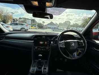 Used Honda Civic 2019 for sale - 76410225: Photo