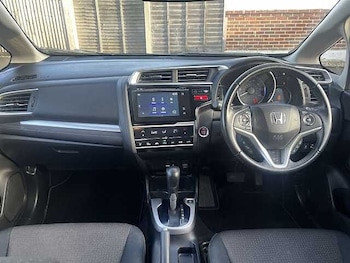 Used Honda Jazz 2018 for sale - 76389670: Photo