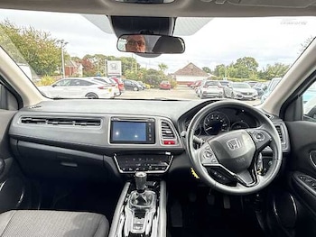 Used Honda HR-V 2016 for sale - 75901398: Photo