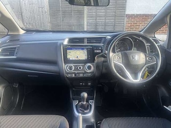 Used Honda Jazz 2019 for sale - 76176032: Photo 4