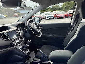 Used Honda CR-V 2016 for sale - 76190582: Photo 2