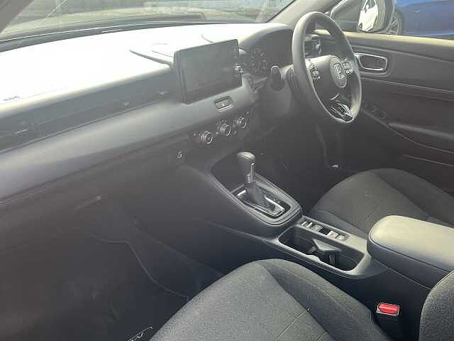 Used Honda HR-V 2023 for sale - 75992321: Photo 2