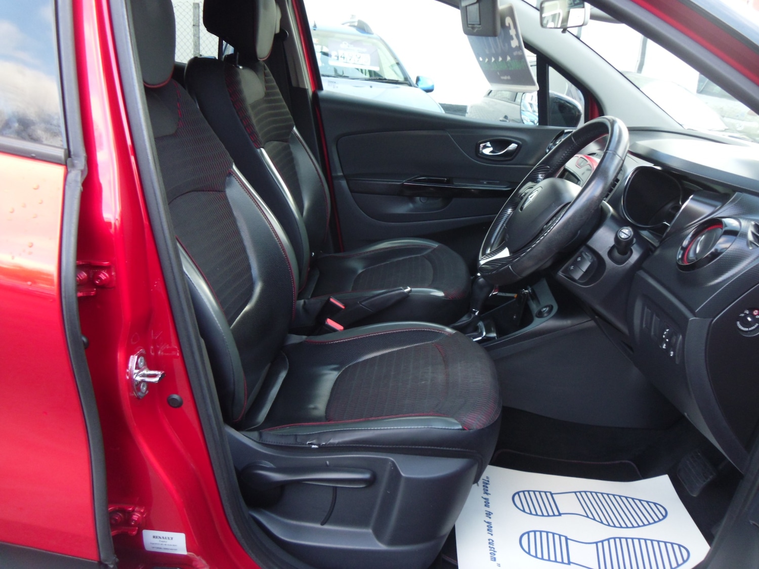 Used Renault Captur 2015 for sale - 77125041: Photo 8