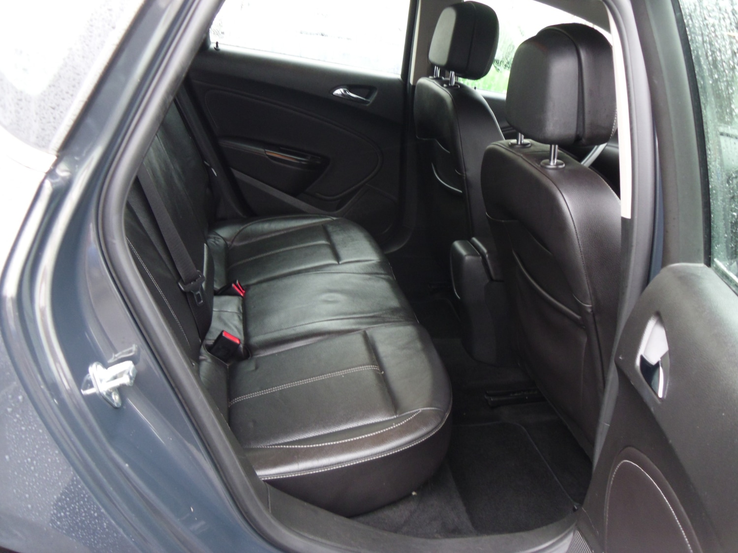 Used Vauxhall Astra 2013 for sale - 78039007: Photo 9