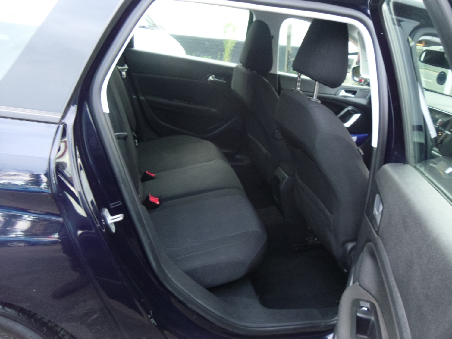 Used Peugeot 308 2017 for sale - 76681789: Photo 10