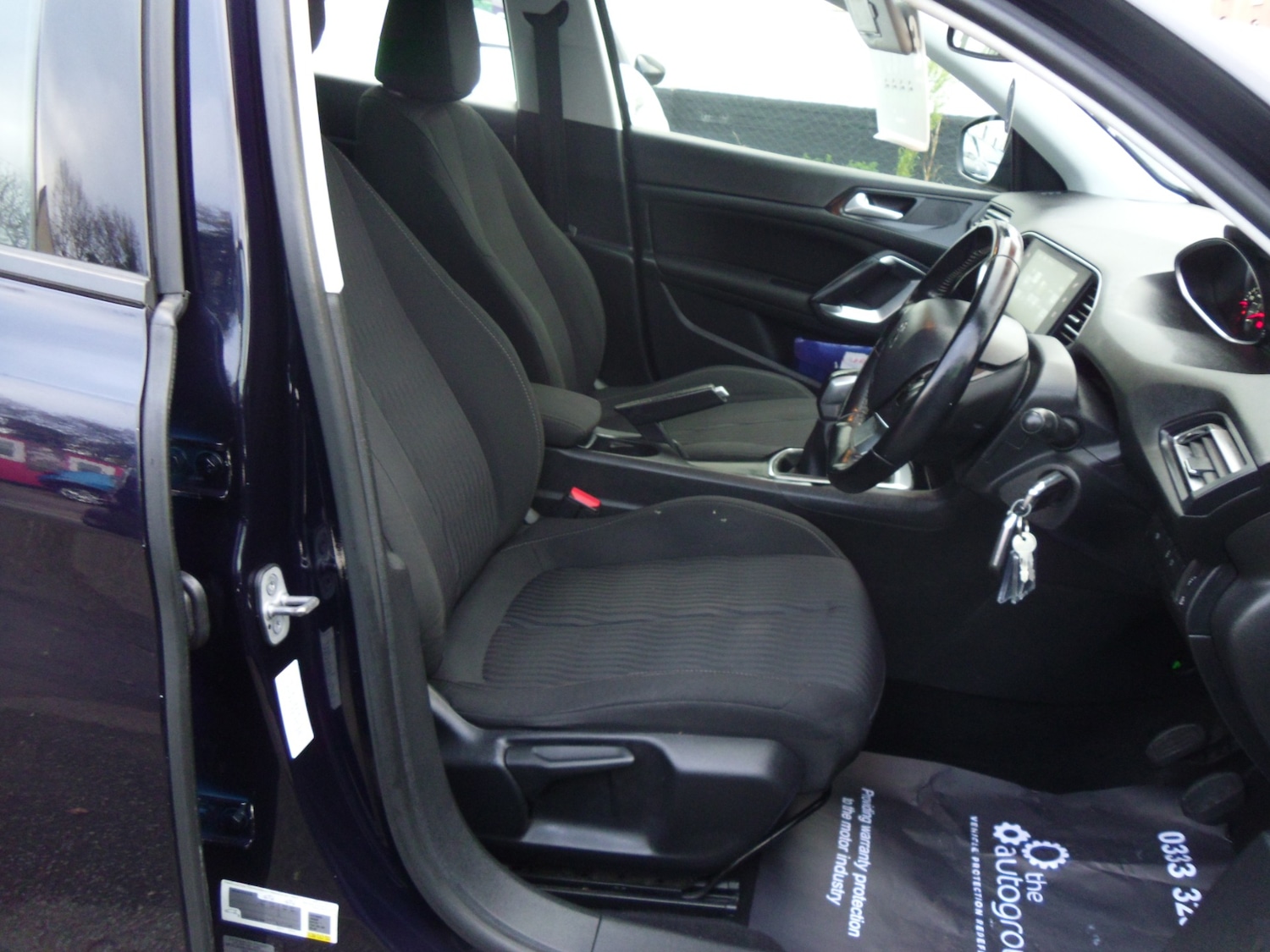 Used Peugeot 308 2017 for sale - 76681789: Photo 9