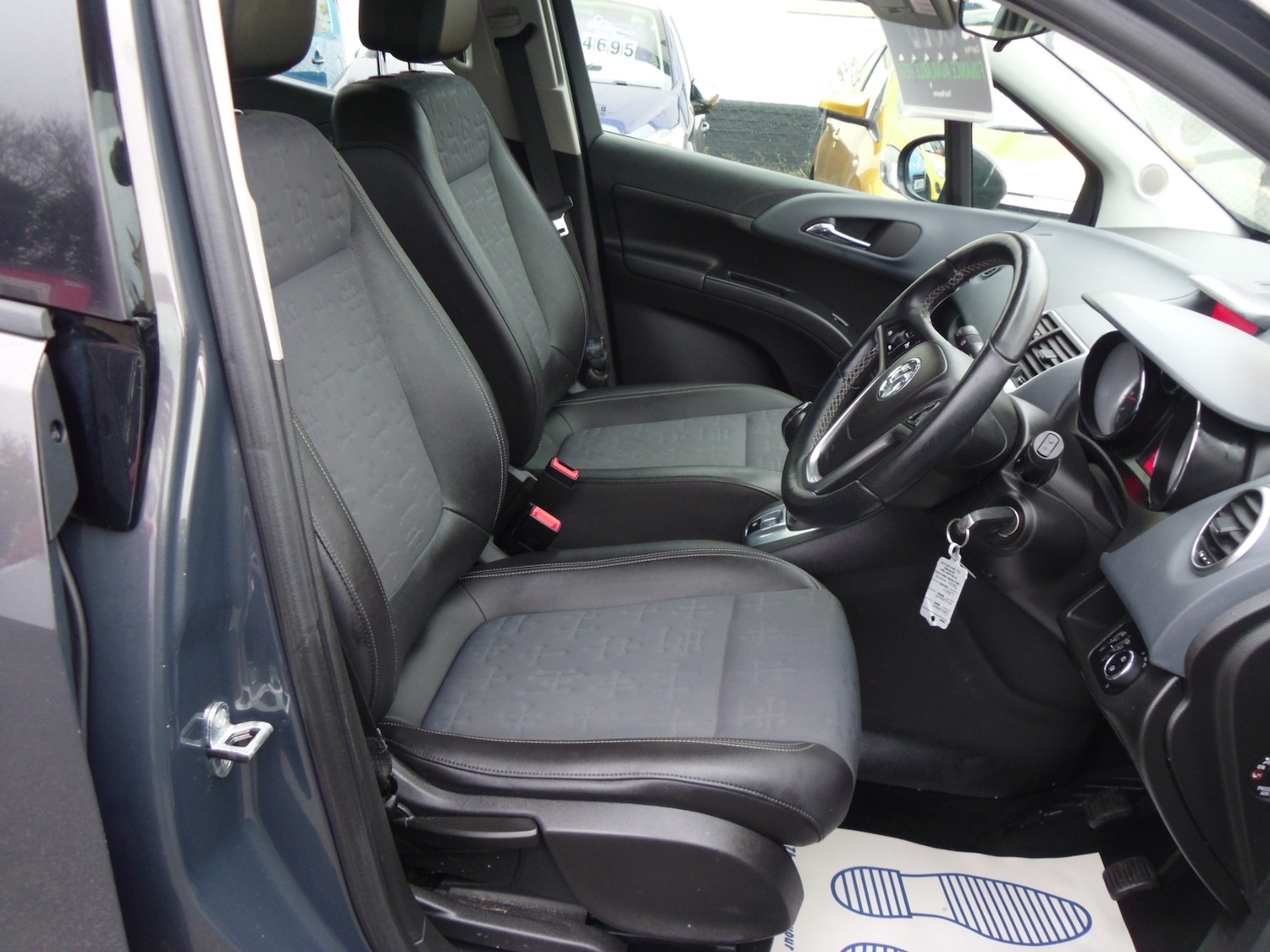 Used Vauxhall Meriva 2013 for sale - 77716214: Photo 8