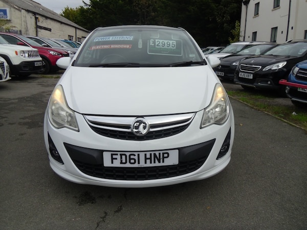 Used Vauxhall Corsa 2012 for sale - 76181582: Photo 2