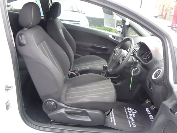 Used Vauxhall Corsa 2012 for sale - 76181582: Photo 8