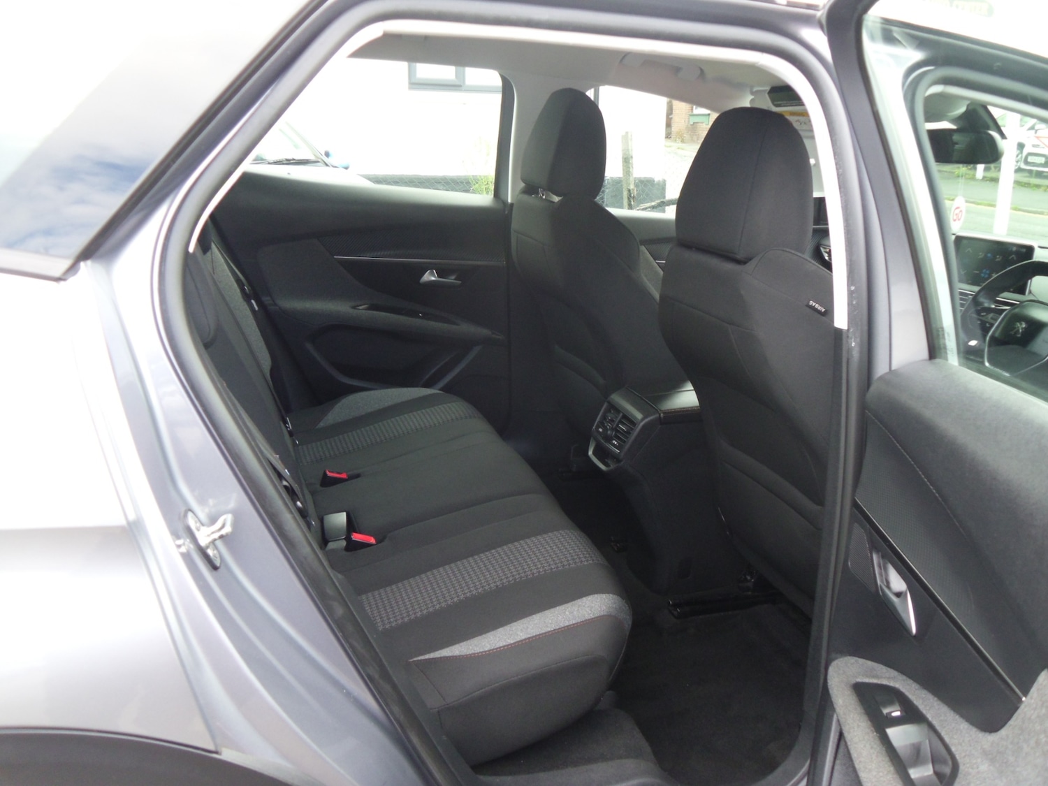 Used Peugeot 3008 2017 for sale - 76181183: Photo 9