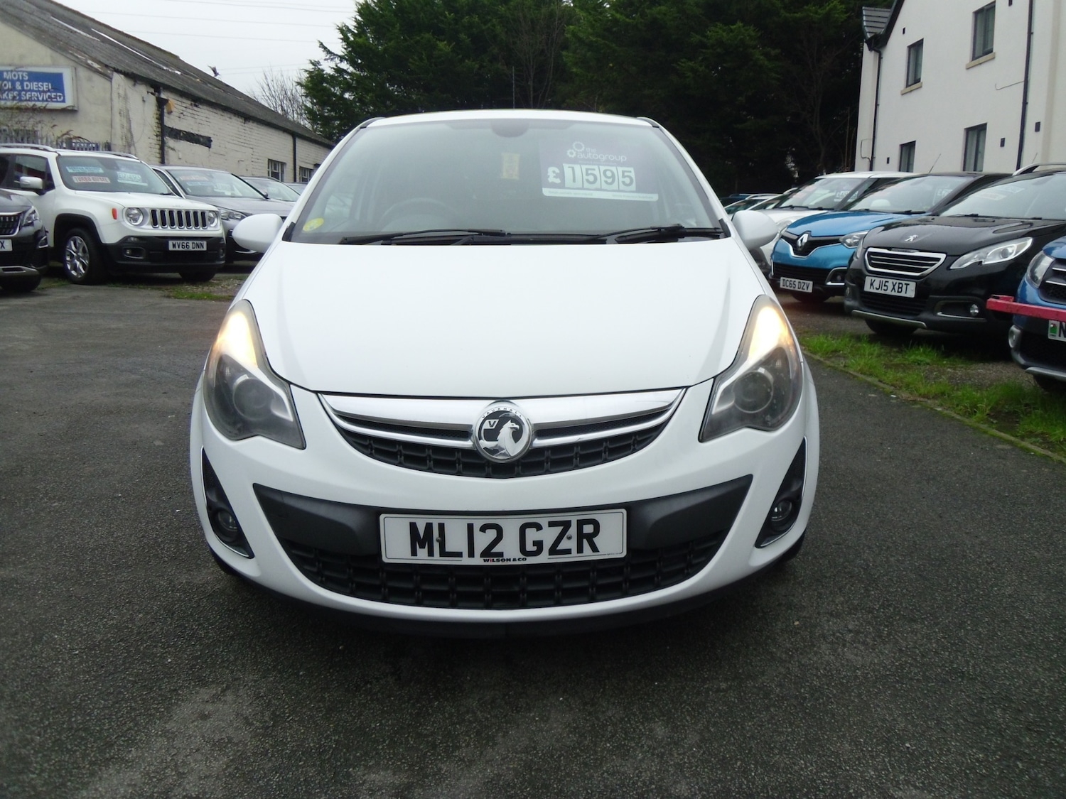 Used Vauxhall Corsa 2012 for sale - 77033385: Photo 2