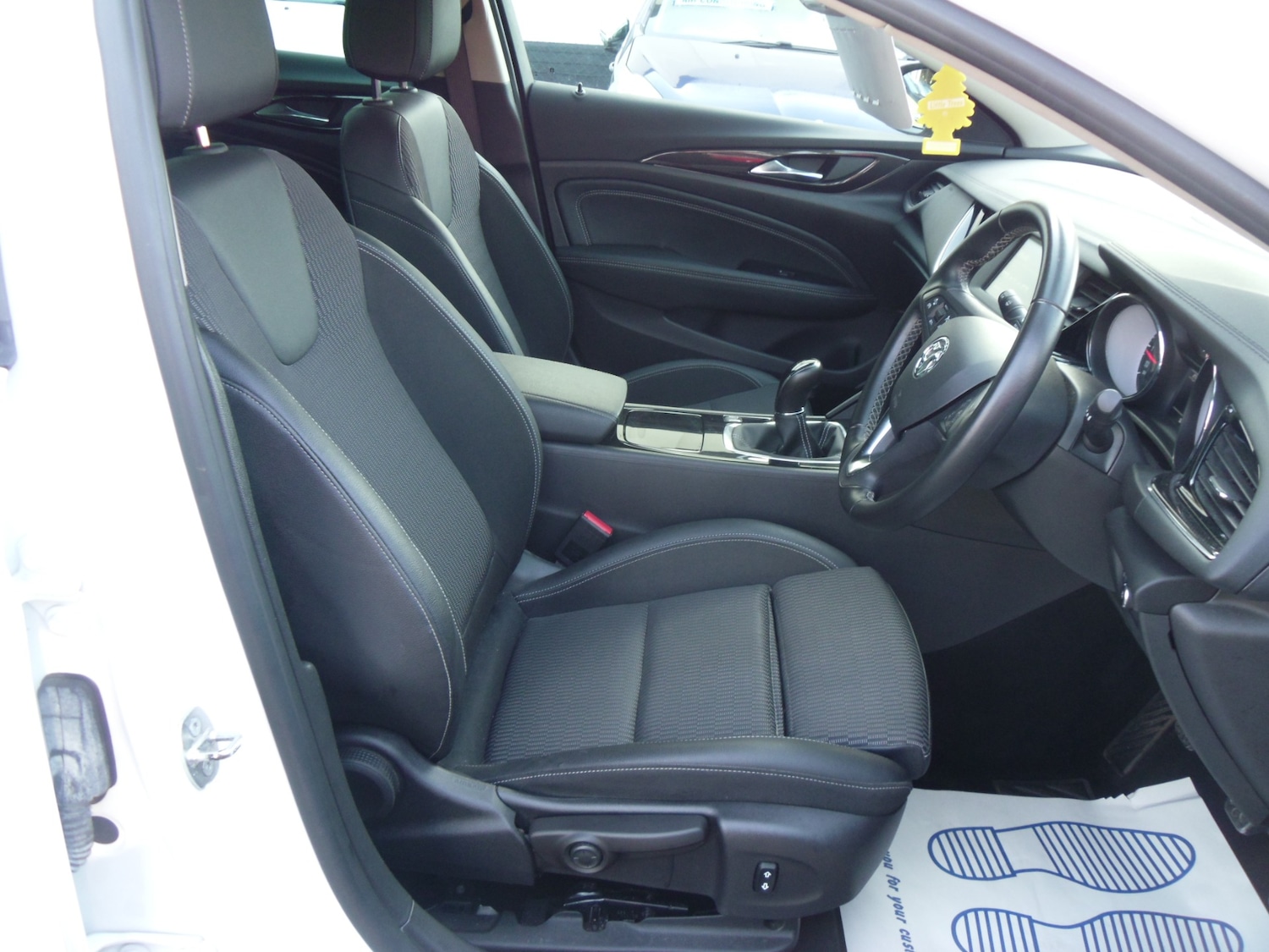 Used Vauxhall Insignia 2018 for sale - 77931183: Photo 8