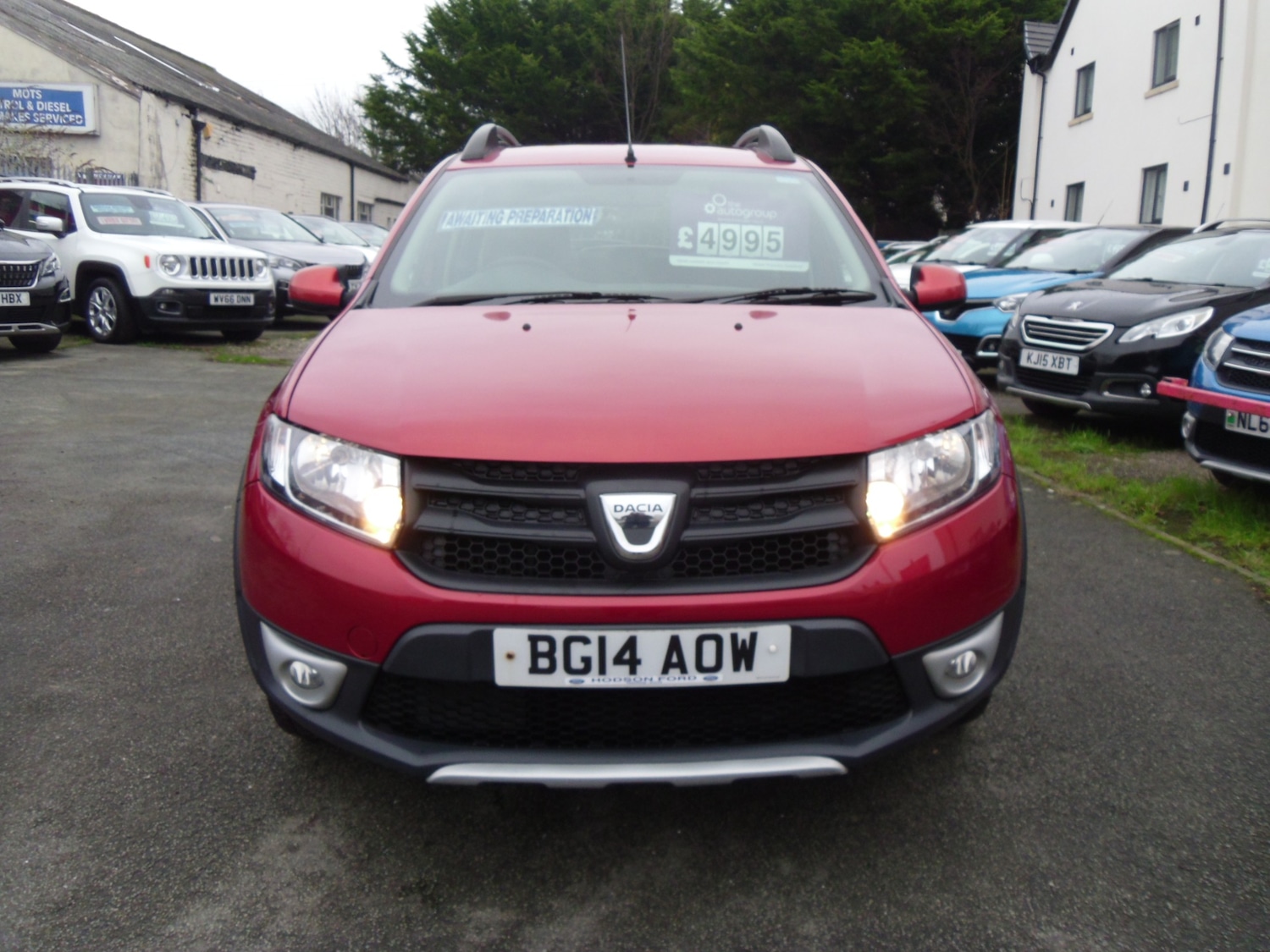 Used Dacia Sandero Stepway 2014 for sale - 77033155: Photo 2