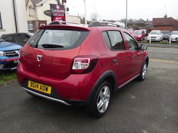 Used Dacia Sandero Stepway 2014 for sale - 77033155: Photo