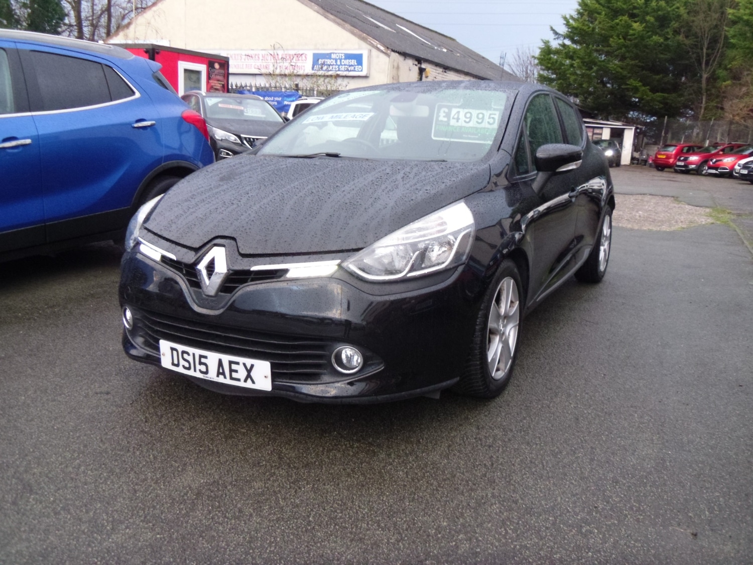 Used Renault Clio 2015 for sale - 76971189: Photo 3