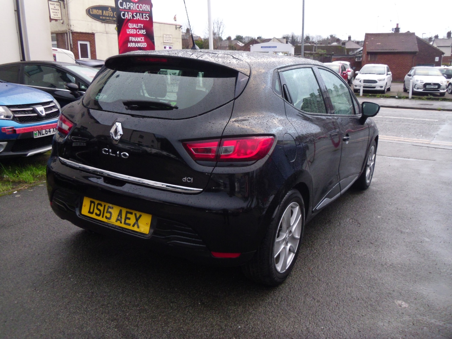 Used Renault Clio 2015 for sale - 76971189: Photo 4