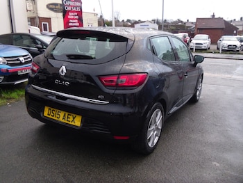 Used Renault Clio 2015 for sale - 76971189: Photo
