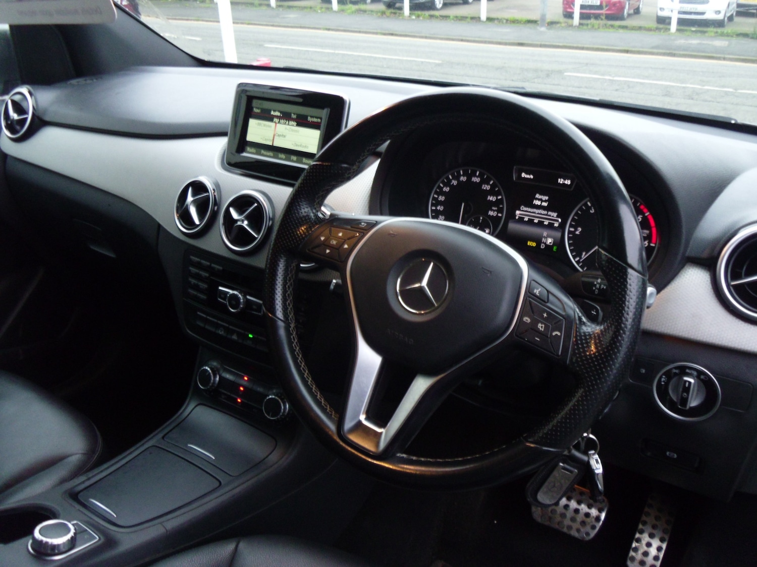 Used Mercedes-Benz B Class 2014 for sale - 77034015: Photo 7