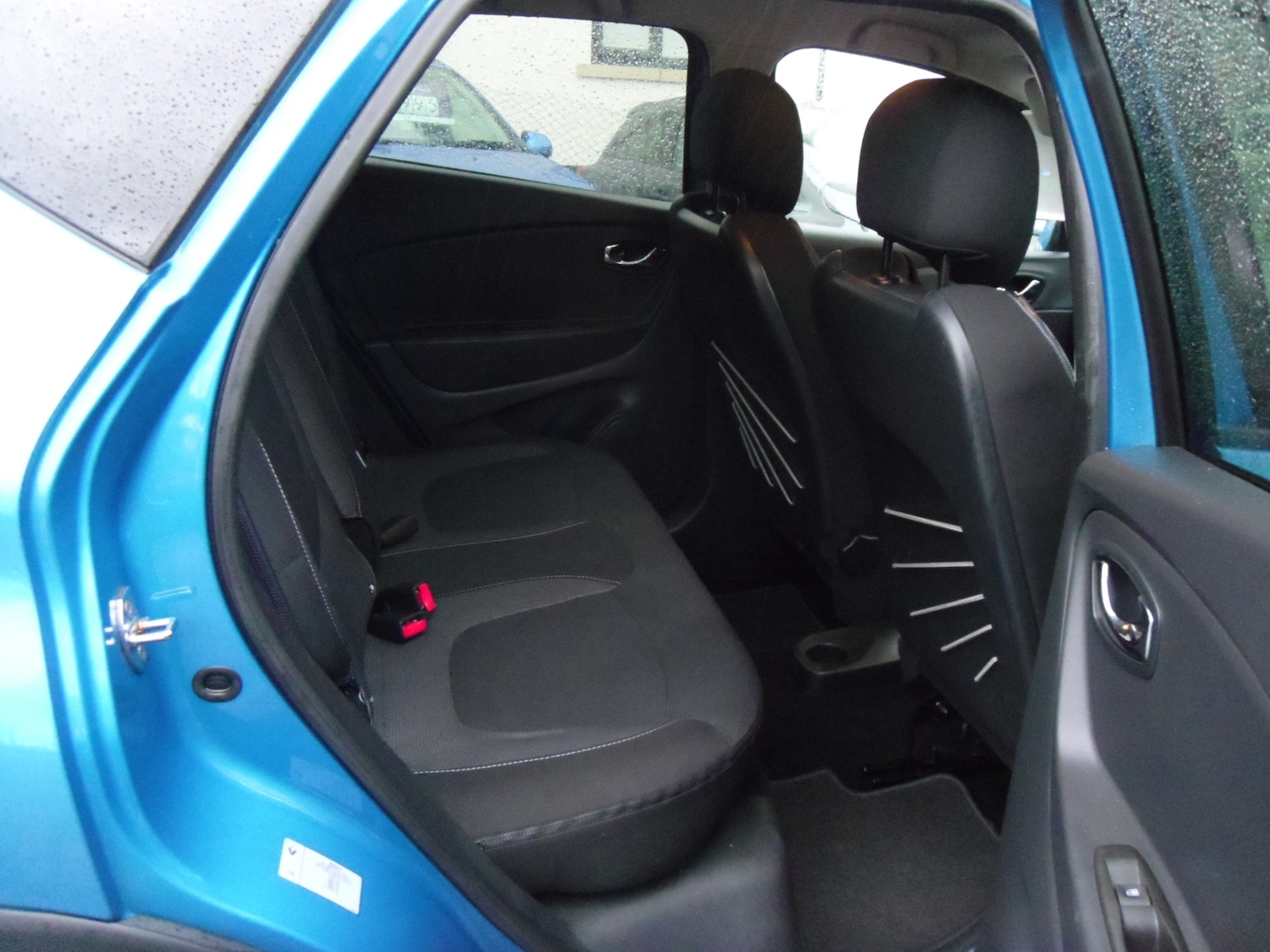 Used Renault Captur 2015 for sale - 76982625: Photo 9