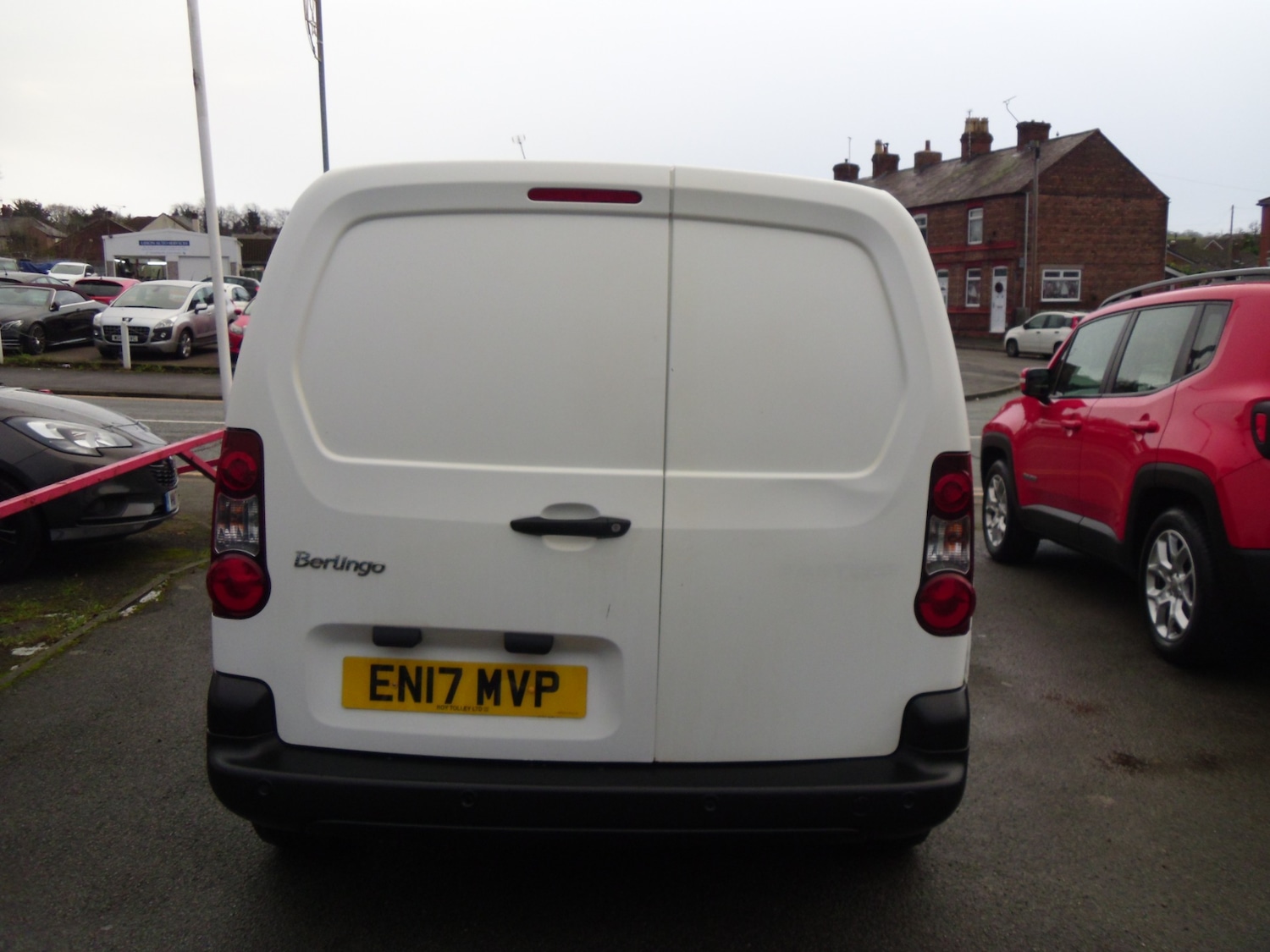Used Citroen Berlingo 2017 for sale - 77125108: Photo 2