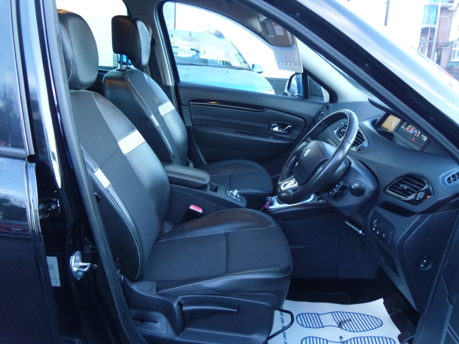 Used Renault Scenic 2015 for sale - 77224901: Photo 8