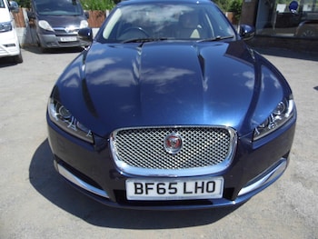 Used Jaguar XF 2015 for sale - 79201643: Photo