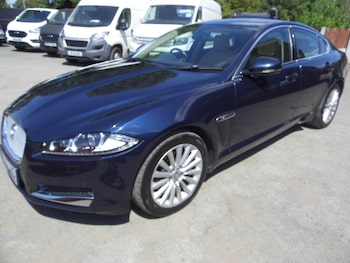 Used Jaguar XF 2015 for sale - 79201643: Photo