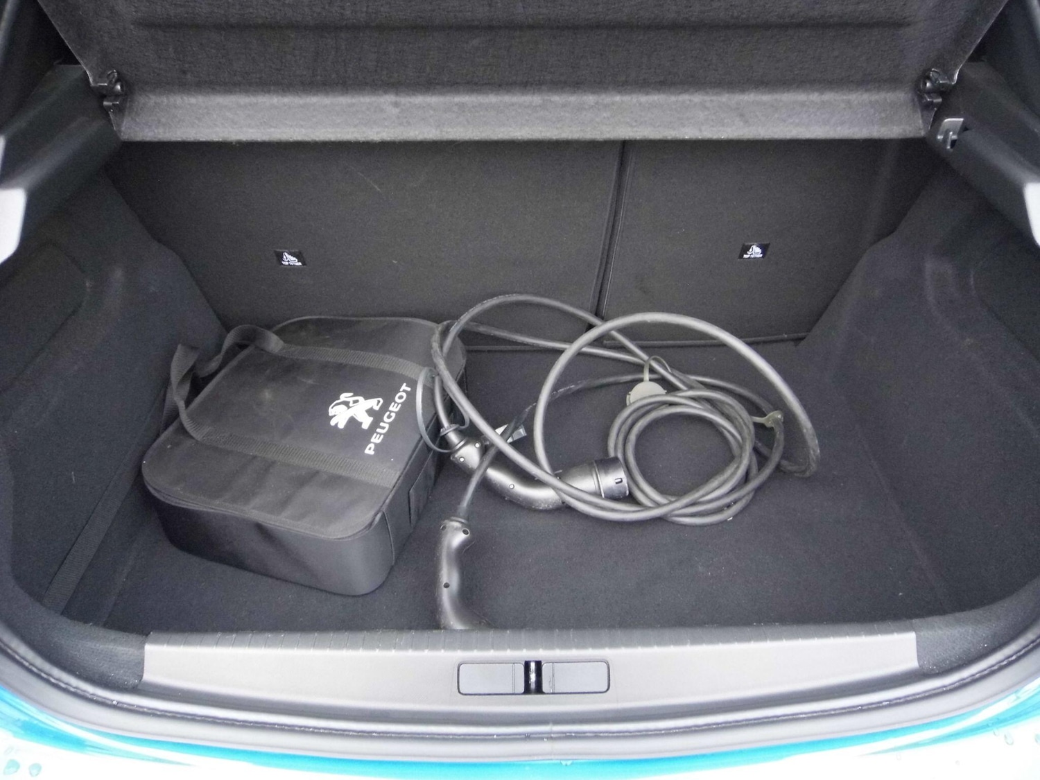 Used Peugeot E-208 for sale - 76377186: Photo 17