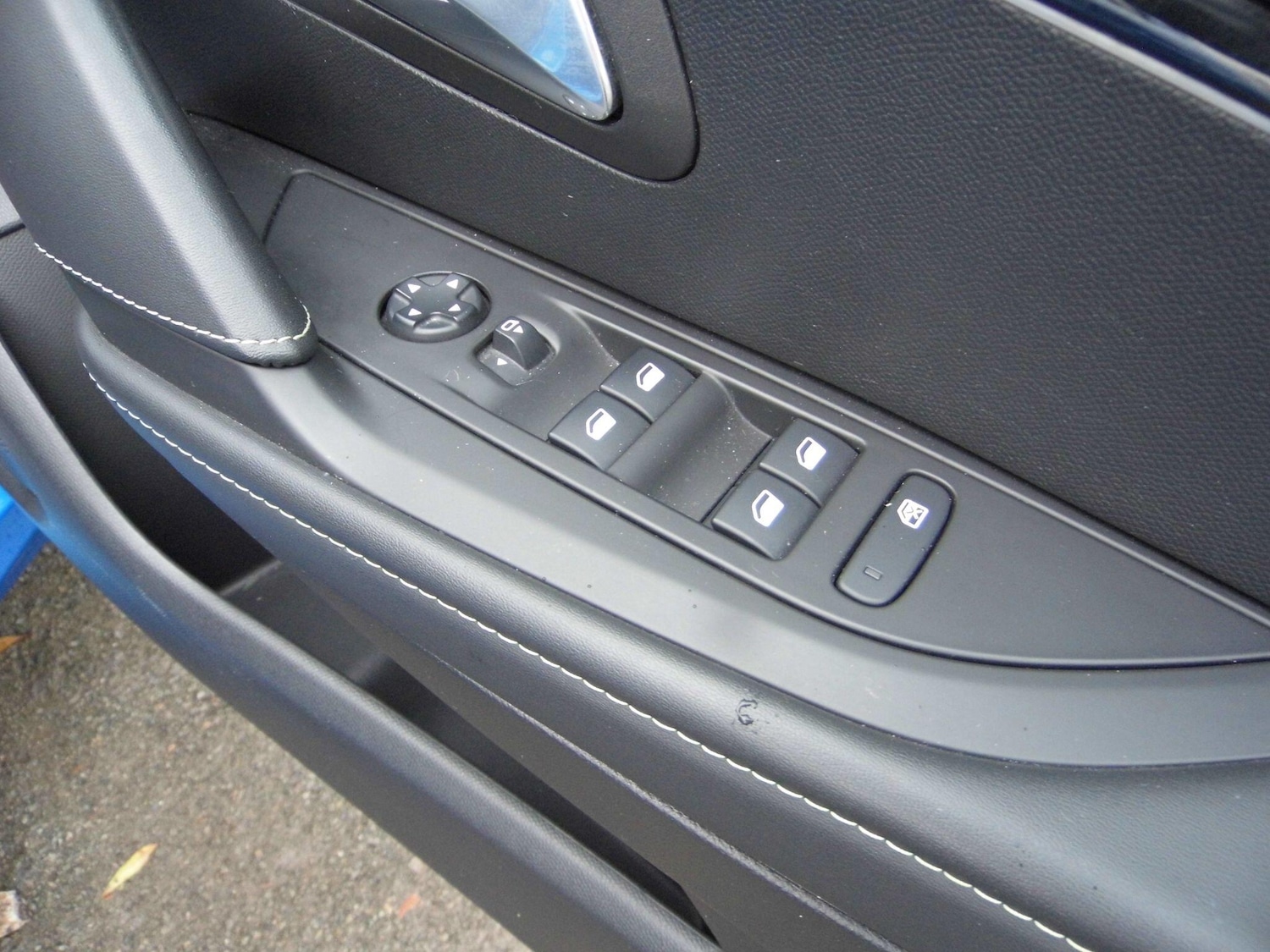 Used Peugeot E-208 for sale - 76377186: Photo 25