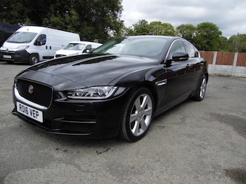 Used Jaguar XE 2016 for sale - 79082957: Photo
