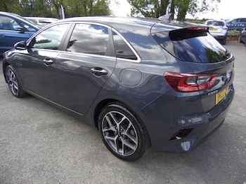 Used Kia Ceed 2023 for sale - 79082958: Photo