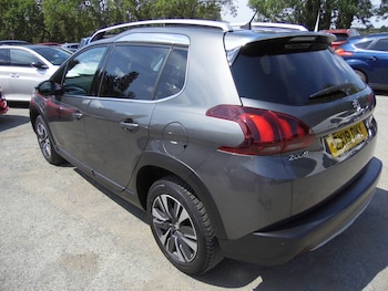 Used Peugeot 2008 2019 for sale - 79247527: Photo